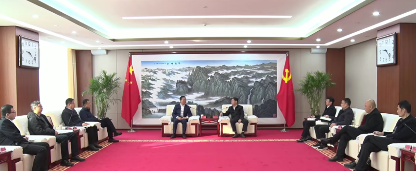 1圖為侯景濱與王智慧進行工作會談.png